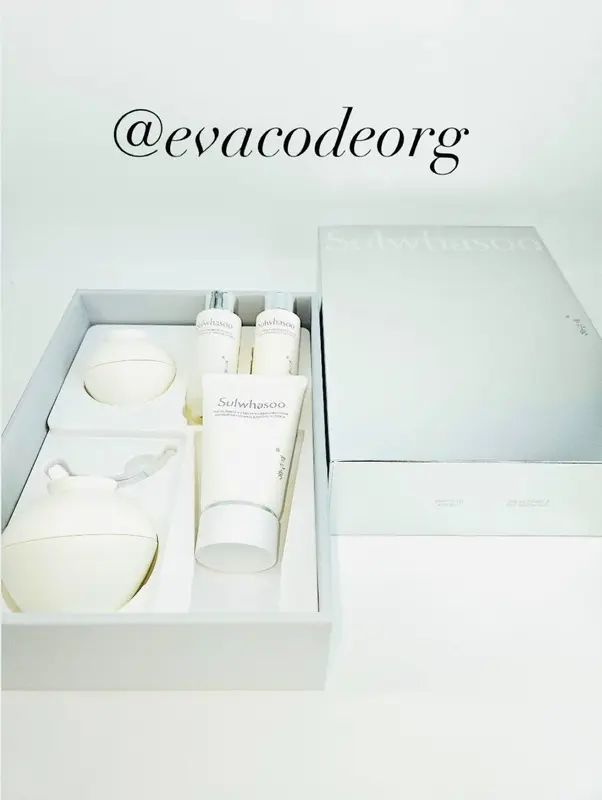 Sulwhasoo The Ultimate S EYE Cream Set (660 g)